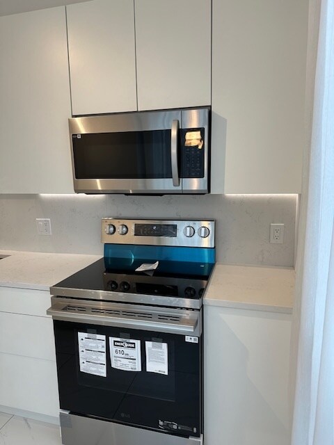 1010 View St in Victoria, BC - Building Photo - Building Photo