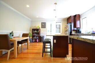 33 Bigelow St, Unit 1 in Boston, MA - Building Photo - Building Photo