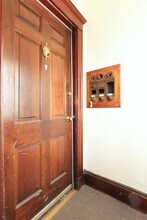 14 Belknap St, Unit 1 in Somerville, MA - Foto de edificio - Building Photo