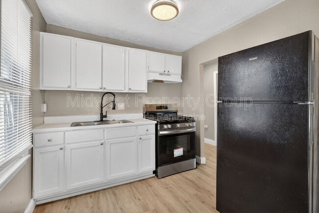 8921 Higginson Ave in St. Louis, MO - Building Photo - Building Photo