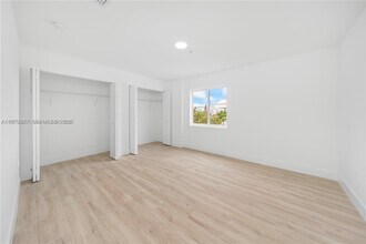 32 NW 14th Ave in Miami, FL - Building Photo - Building Photo