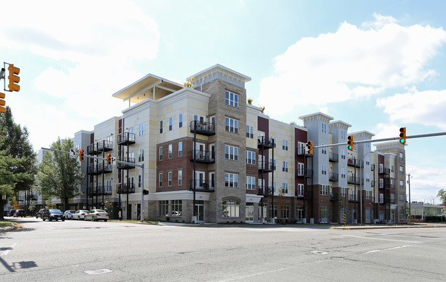 1200 SEMMES Apartments in Richmond, VA - Building Photo - Building Photo