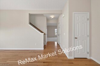 159 Stone Ridge Way in Berea, OH - Building Photo - Building Photo