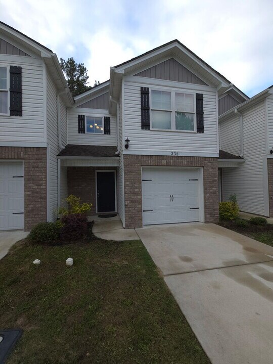 333 Pond View Rd in Macon, GA - Foto de edificio