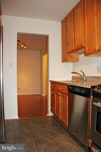 317 Homeland Southway photo'