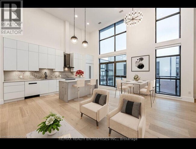 property at 112-P112 King St E