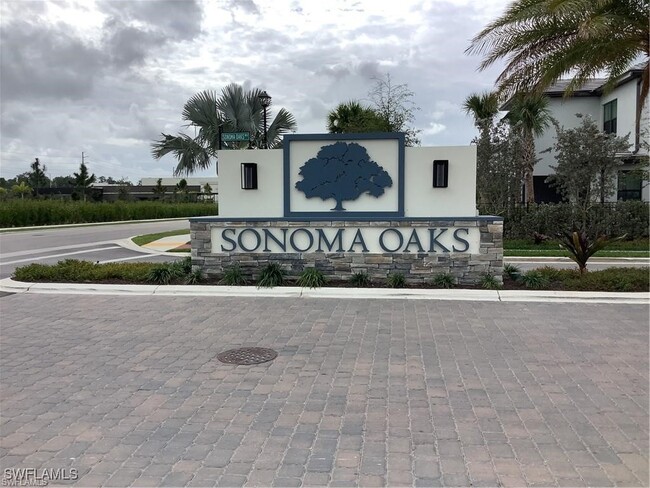 4291 Sonoma Oaks Dr in Naples, FL - Foto de edificio - Building Photo