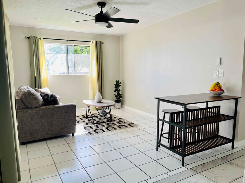 417 Ehehene Pl-Unit -B in Hilo, HI - Building Photo
