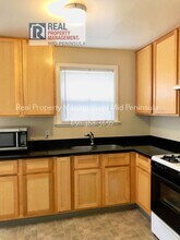1055b Grand Ave in South San Francisco, CA - Building Photo - Building Photo
