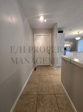 9421 W Hardtner St in Wichita, KS - Building Photo - Building Photo
