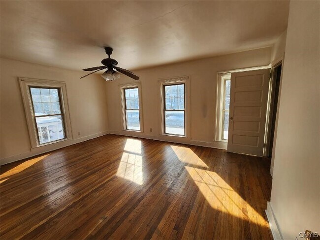 621 Academy St in Watertown, NY - Building Photo - Building Photo