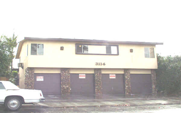 3114 E 6th St in Long Beach, CA - Foto de edificio - Building Photo