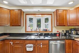 51 Janet Cir in Shrewsbury, MA - Building Photo - Building Photo