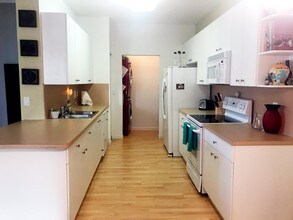 3549 Forest Hill Blvd-Unit -32 in Palm Springs, FL - Building Photo - Building Photo