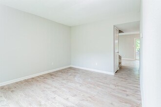 1904 Woodland Ave in Austin, TX - Building Photo - Building Photo