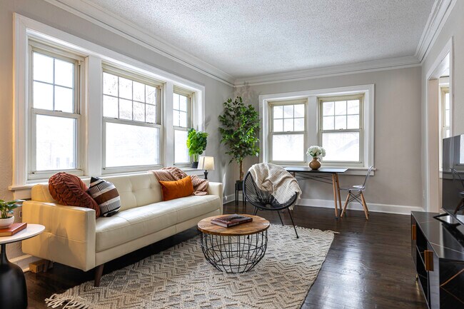 Windsor Manor in Kansas City, MO - Foto de edificio - Interior Photo