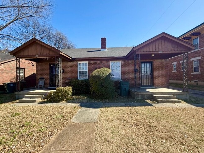 property at 406-408 N Bellevue Blvd