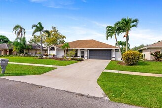 13947 Geranium Pl in Wellington, FL - Building Photo - Building Photo