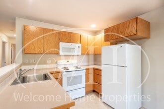 414 Aspen Ln in College Place, WA - Building Photo - Building Photo