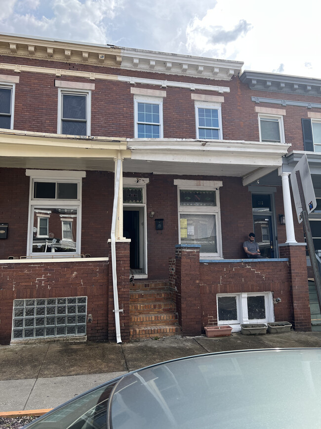 211 W 27th St in Baltimore, MD - Building Photo - Building Photo