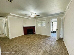 10824 Indies Dr N in Jacksonville, FL - Building Photo - Building Photo