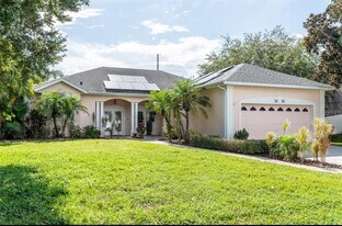 5690 Merlin Way in St. Cloud, FL - Building Photo