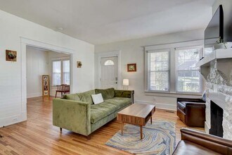 939 Seymour Ave in Nashville, TN - Foto de edificio - Building Photo