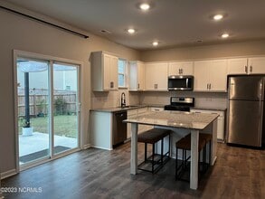 1010 Kellie Ct in New Bern, NC - Building Photo - Building Photo