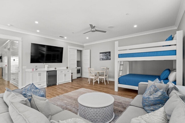 14300 Front Beach Rd in Panama City Beach, FL - Building Photo - Building Photo