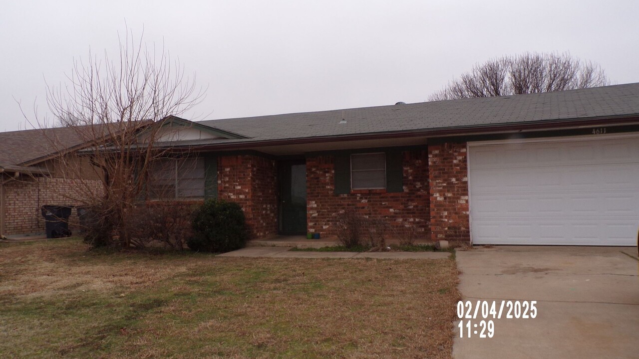 4611 SE Ellsworth Ave in Lawton, OK - Building Photo