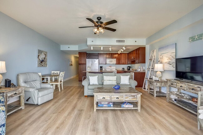 9860 S Thomas Dr, Unit SI ID1523356P in Panama City Beach, FL - Building Photo - Building Photo
