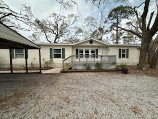 2352 Bay Grove Rd in Freeport, FL - Building Photo - Building Photo