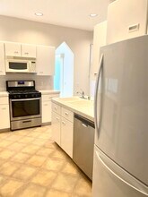 7629 Draper Ave, Unit 7629 Draper in La Jolla, CA - Foto de edificio - Building Photo