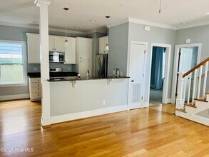 117 St James St in Wilmington, NC - Foto de edificio - Building Photo