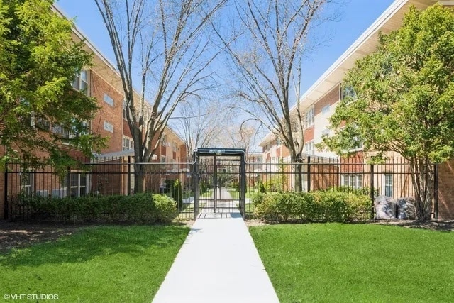 property at 7536 N Ridge Blvd
