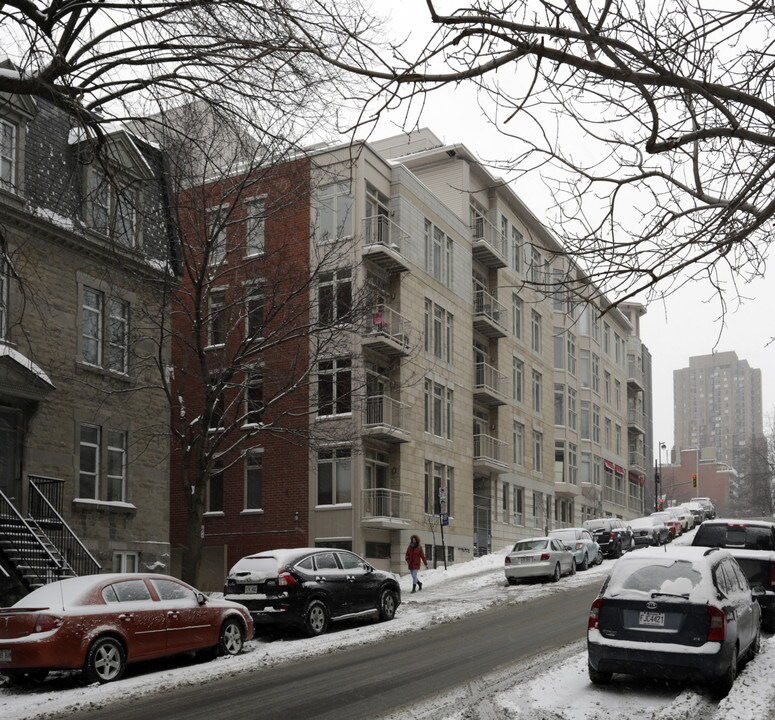 Les Condos de la Dauversiere in Montréal, QC - Building Photo