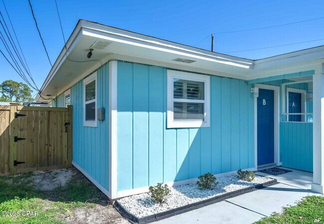 7308 Sunset Ave in Panama City, FL - Building Photo - Building Photo
