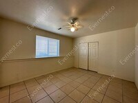 587 Woodward Ave photo'