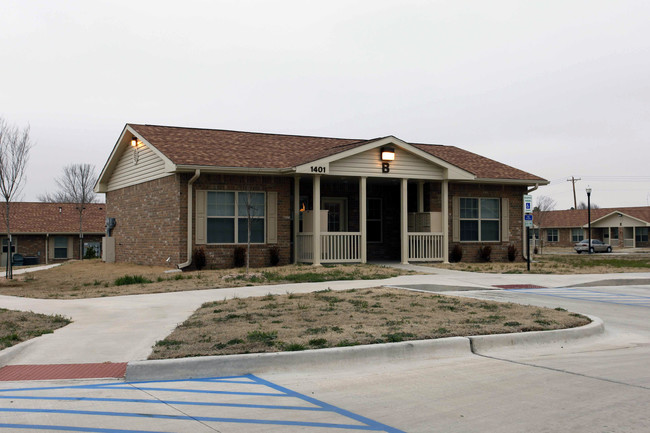 Brooke Village Senior Apartments in Oklahoma City, OK - Building Photo - Building Photo