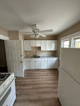 12009 Griffing Ave-Unit -Unit Up in Cleveland, OH - Building Photo - Building Photo