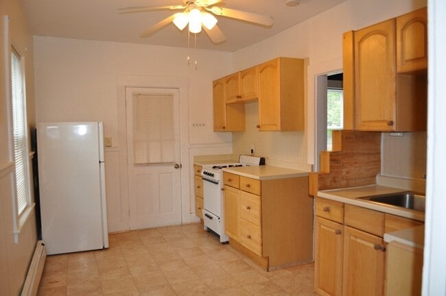 70 Higley Rd in Ashland, MA - Building Photo - Building Photo