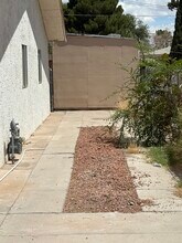 122 Rio Rd in El Paso, TX - Building Photo - Building Photo