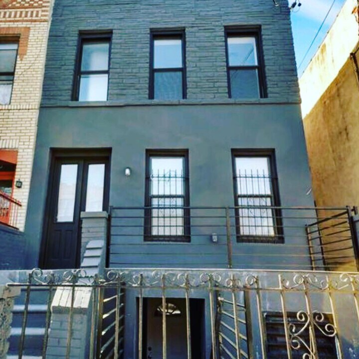 664 Pennsylvania Ave in Brooklyn, NY - Building Photo