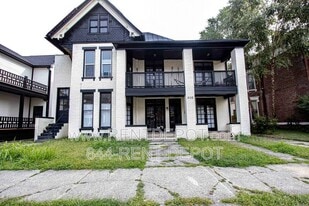 800 SE 2nd St in Evansville, IN - Building Photo