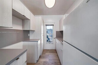 7271 Gary Ave in Miami Beach, FL - Building Photo - Building Photo