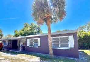 316 E Strawbridge Ave in Melbourne, FL - Building Photo