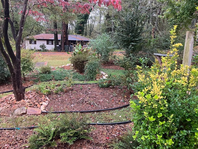 Room in Duplex on Vonda Ln SW in Mableton, GA - Foto de edificio - Building Photo