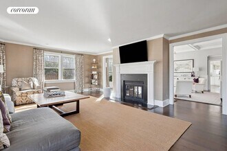 3368 Noyack Rd in Sag Harbor, NY - Building Photo - Building Photo