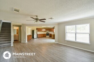 8148 Chestnut Barr Dr in Converse, TX - Building Photo - Building Photo