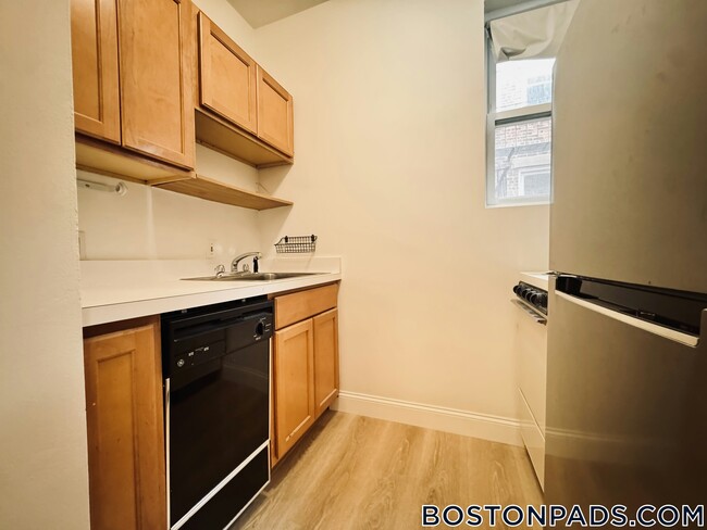 111 Norway St in Boston, MA - Foto de edificio - Building Photo